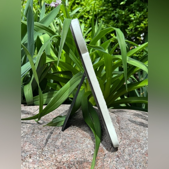 Fetco Ceramic White Ornate Picture Frame with Elegant Accents - Picture 7 of 7